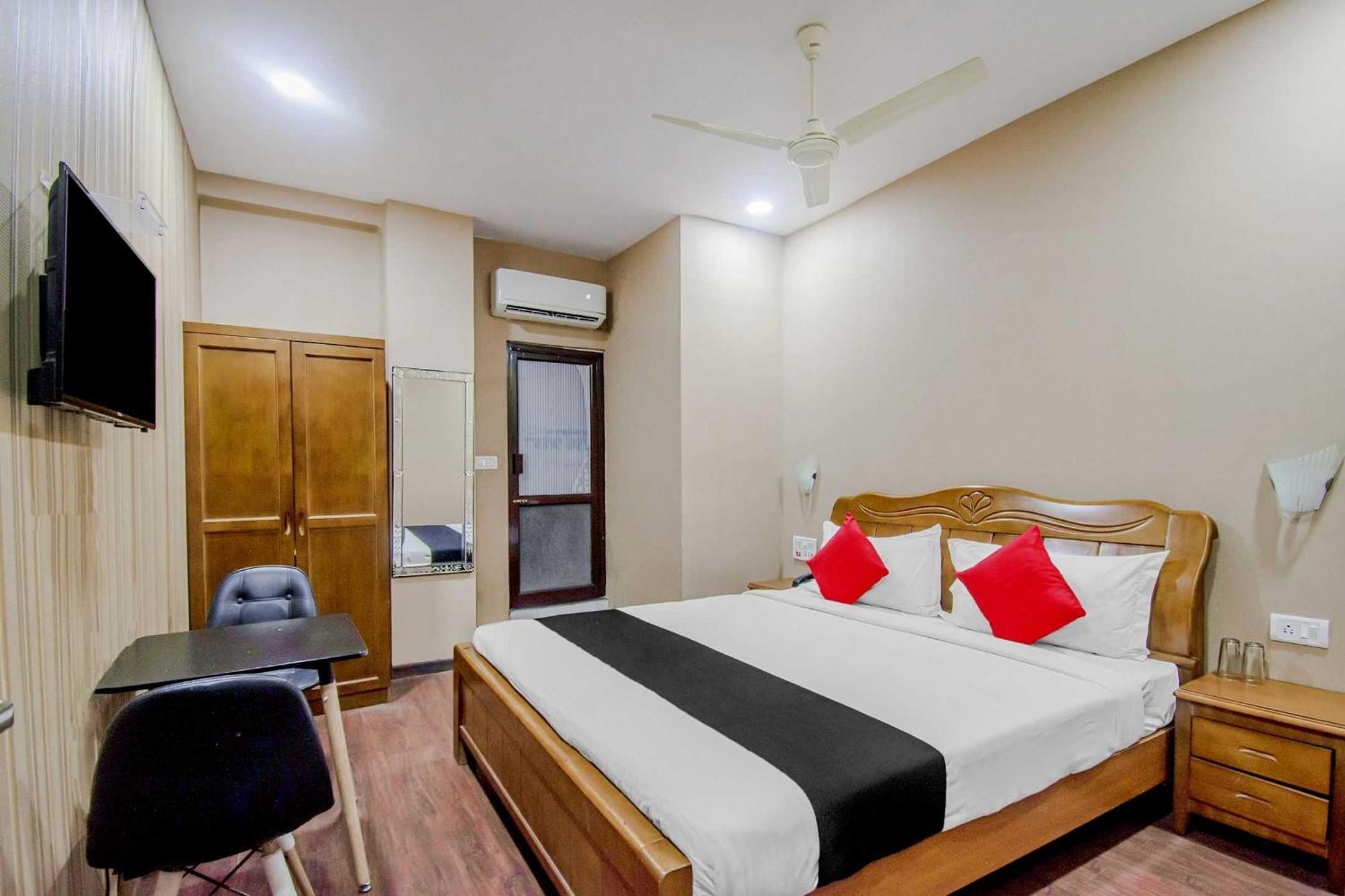 Collection O Mg Guest House Calcutta Exteriör bild